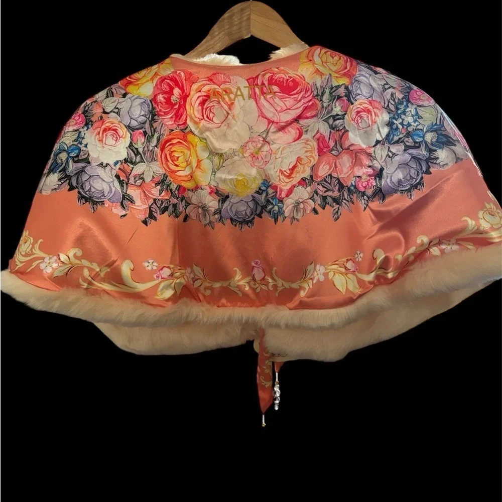 Aratta Silent Journey Kelly Grace Reversible Cape NWT